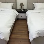 Appartamento Boho Cane Tirana